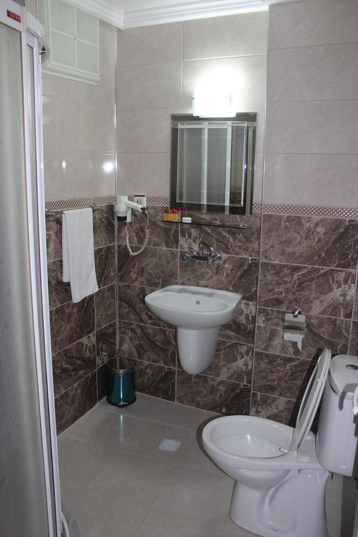 Nazar Hotel Trabzon Buitenkant foto