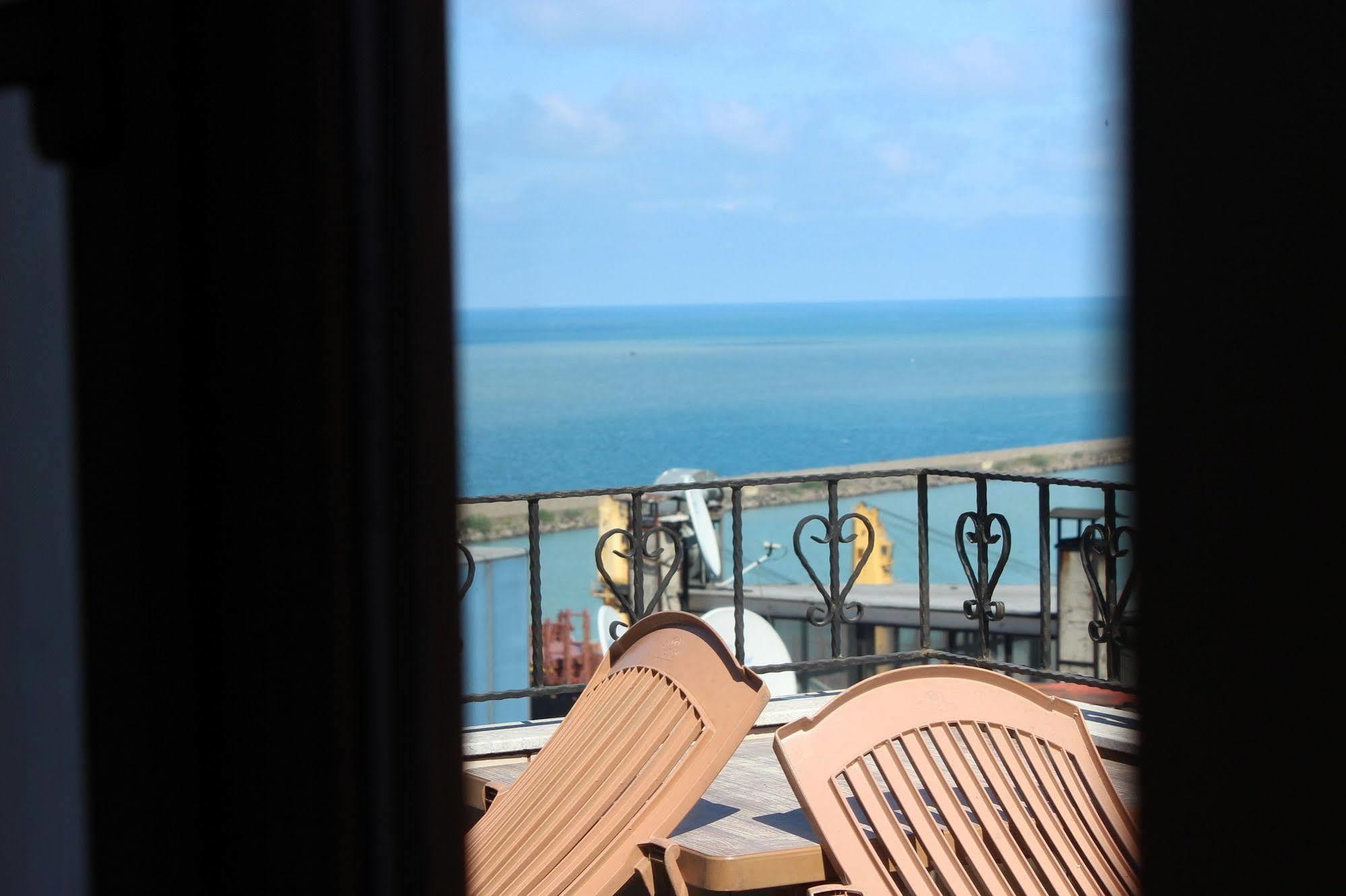 Nazar Hotel Trabzon Buitenkant foto